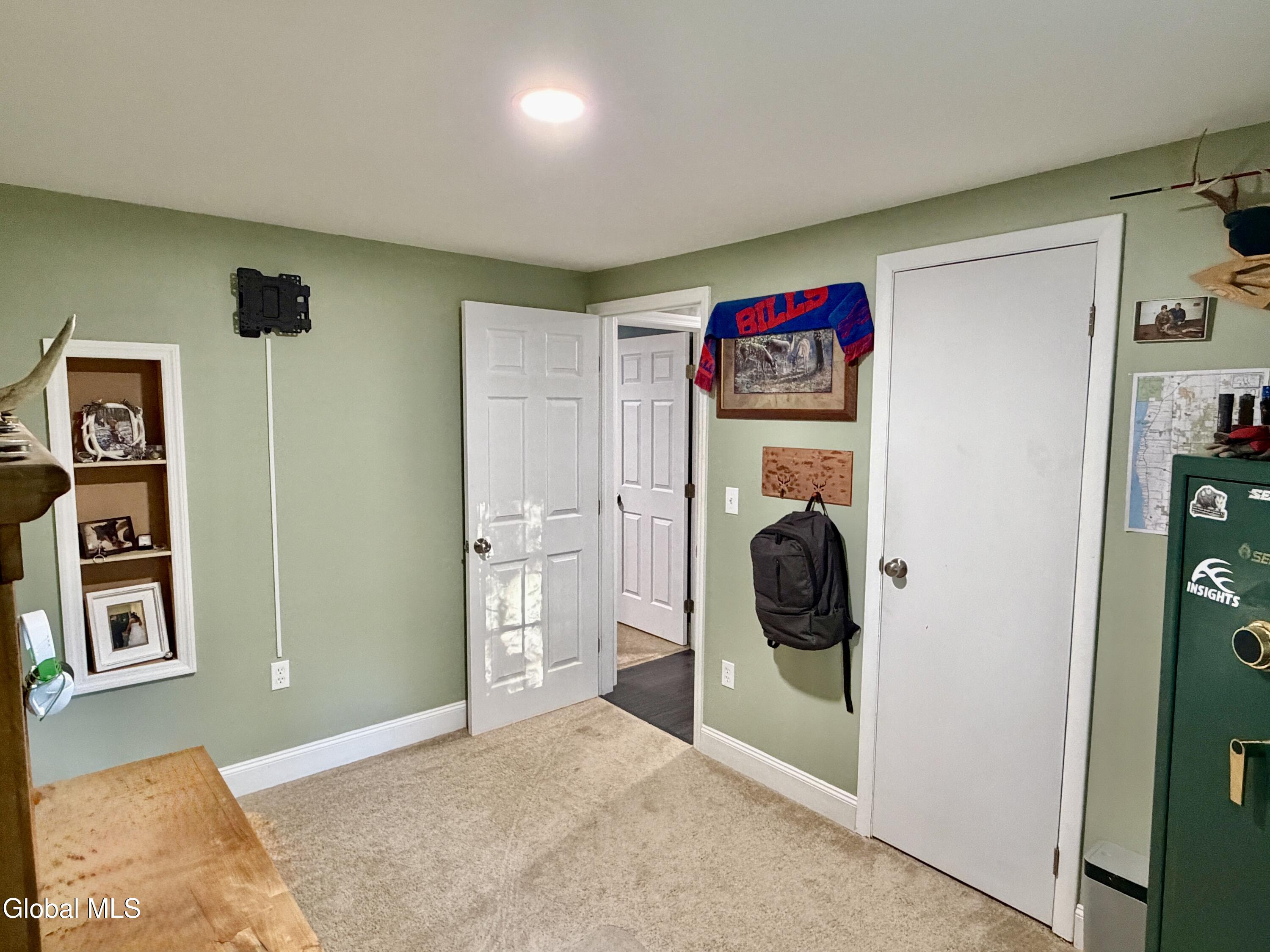 29 Knobhill Road Averill Park NY 12018