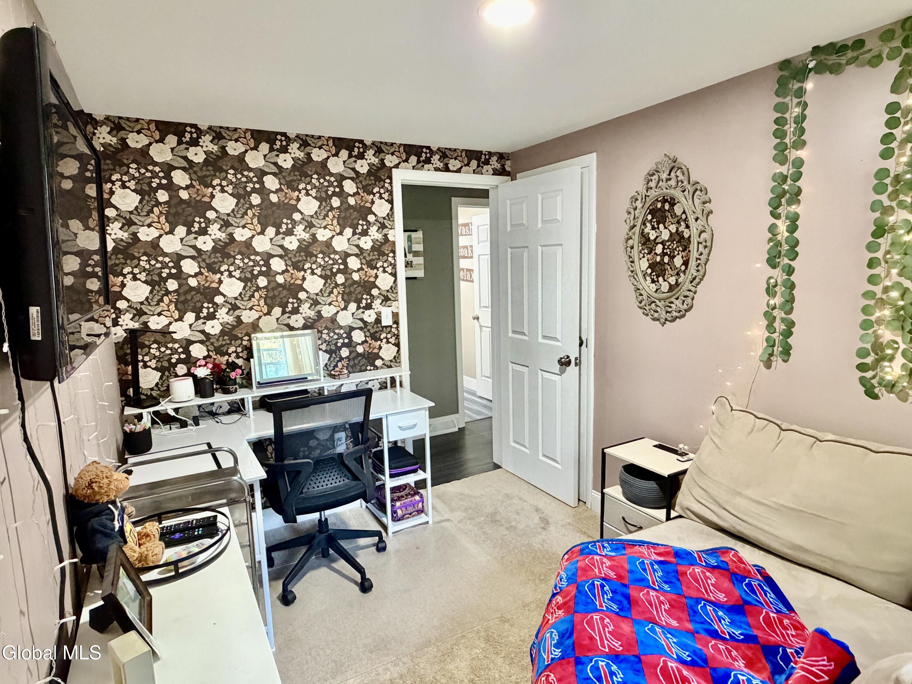 29 Knobhill Road Averill Park NY 12018