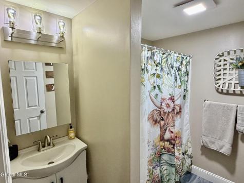 29 Knobhill Road Averill Park NY 12018