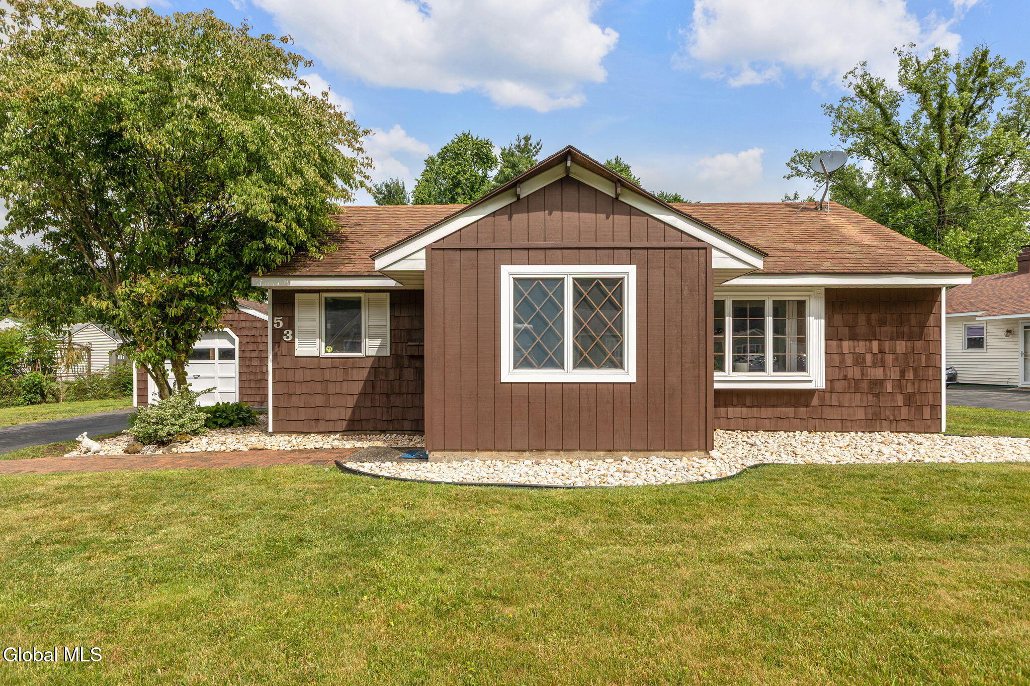 53 Miracle Lane Colonie NY 12211