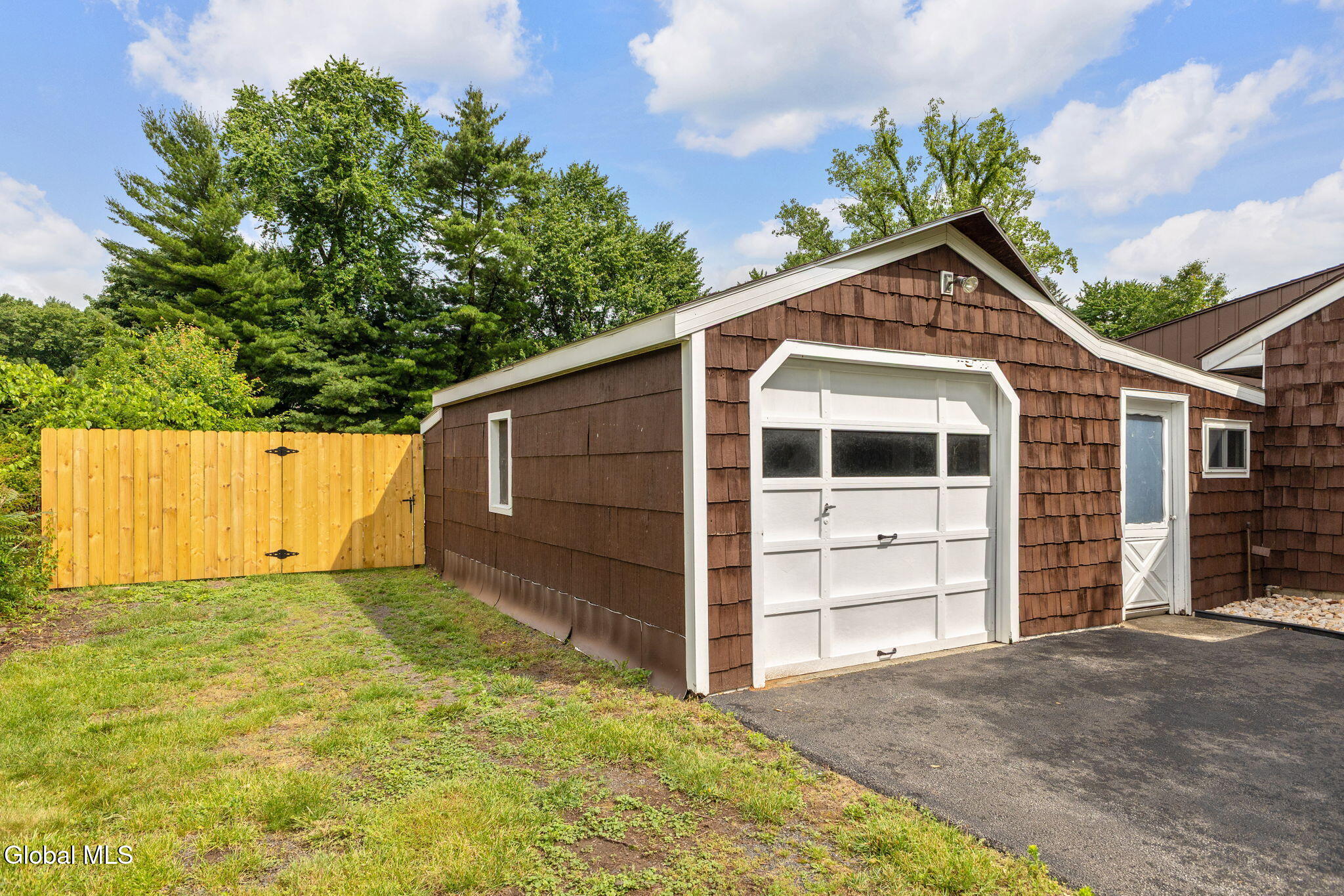 53 Miracle Lane Colonie NY 12211