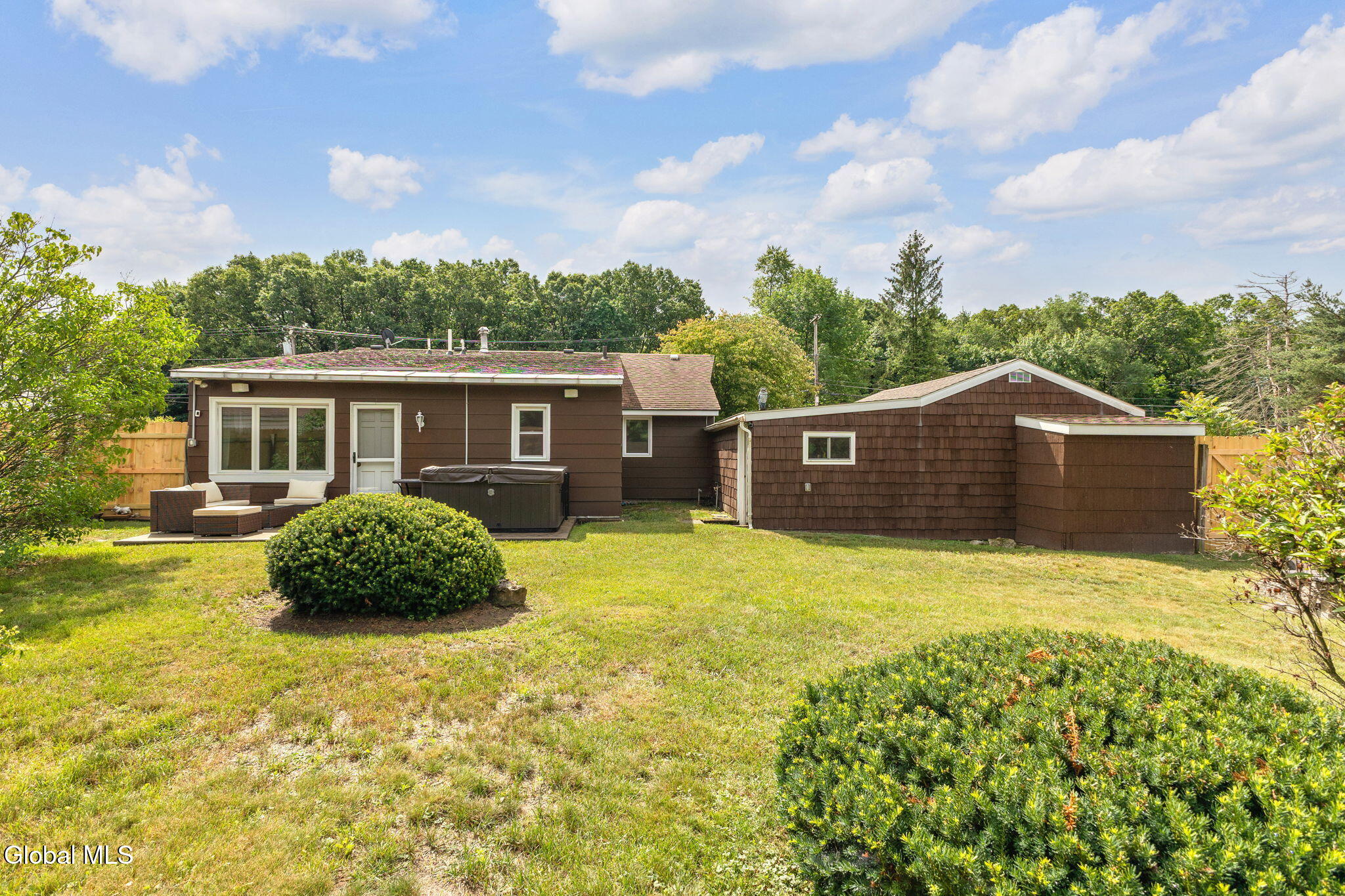 53 Miracle Lane Colonie NY 12211