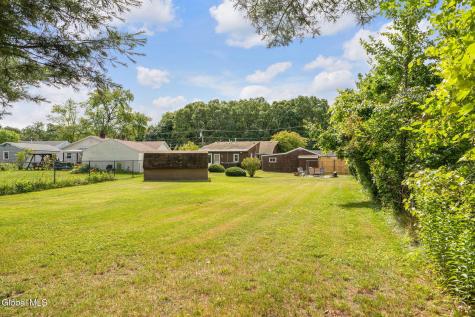 53 Miracle Lane Colonie NY 12211