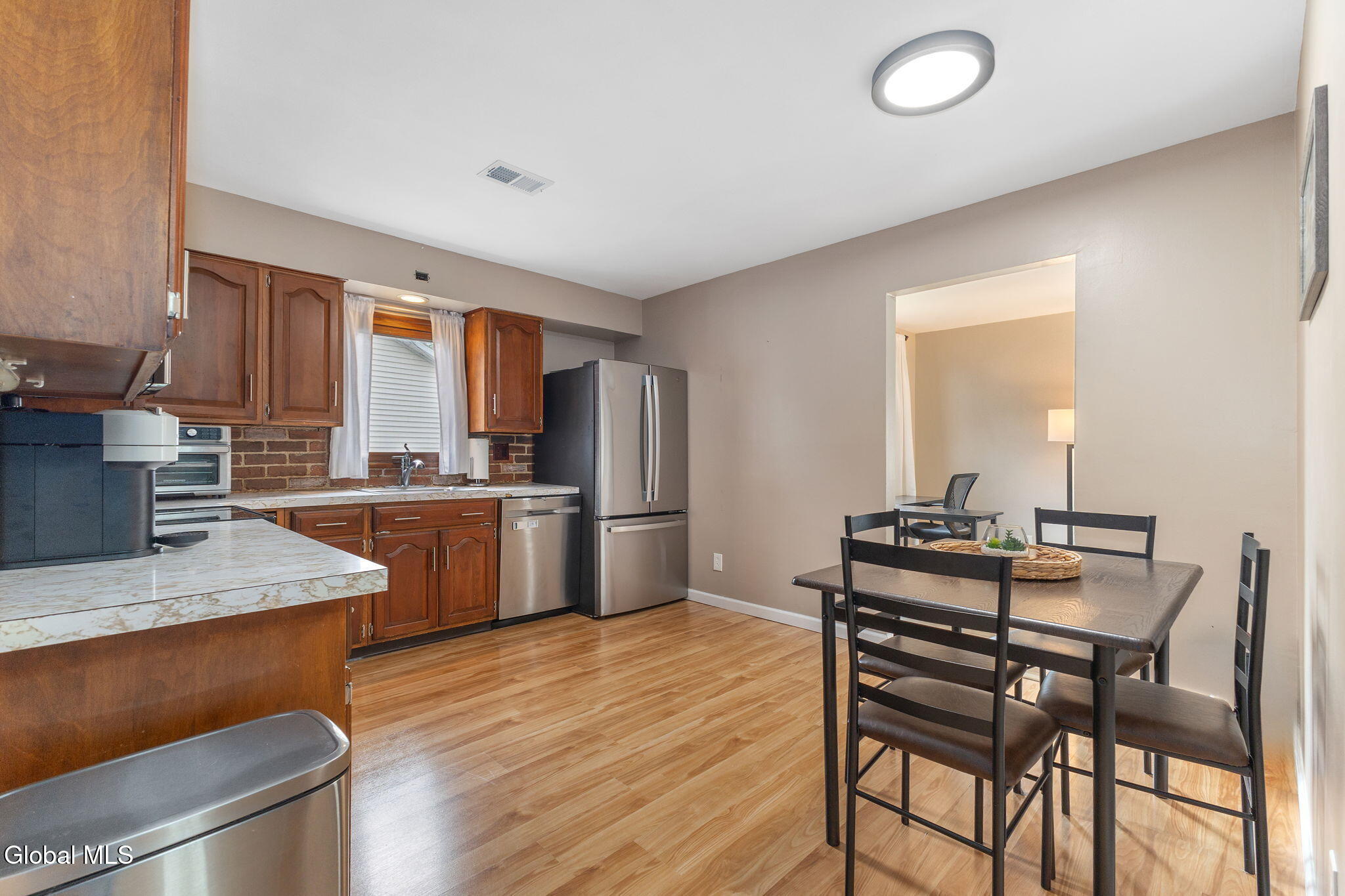 53 Miracle Lane Colonie NY 12211