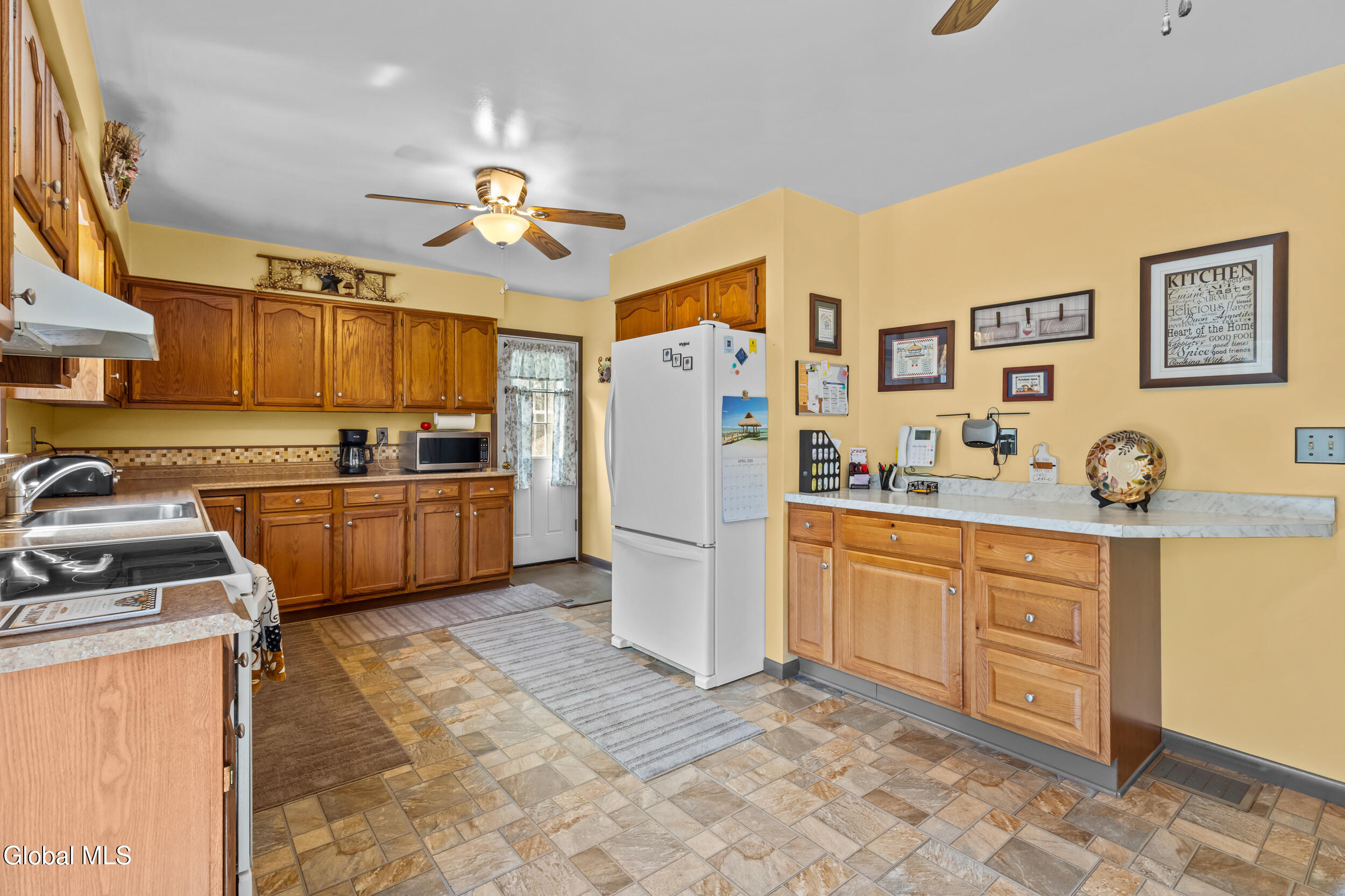 131 Toback Road Esperance NY 12066