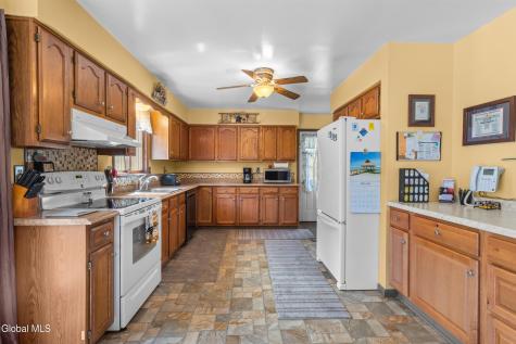 131 Toback Road Esperance NY 12066