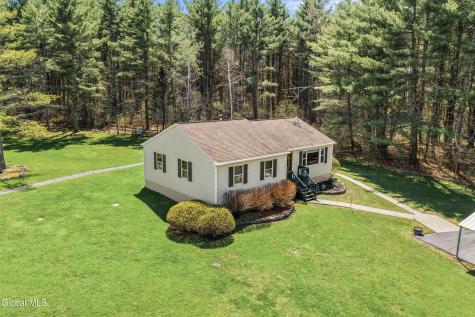 131 Toback Road Esperance NY 12066