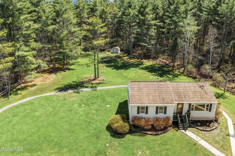 131 Toback Road Esperance NY 12066