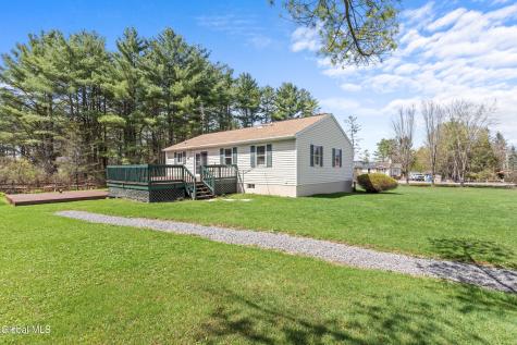 131 Toback Road Esperance NY 12066