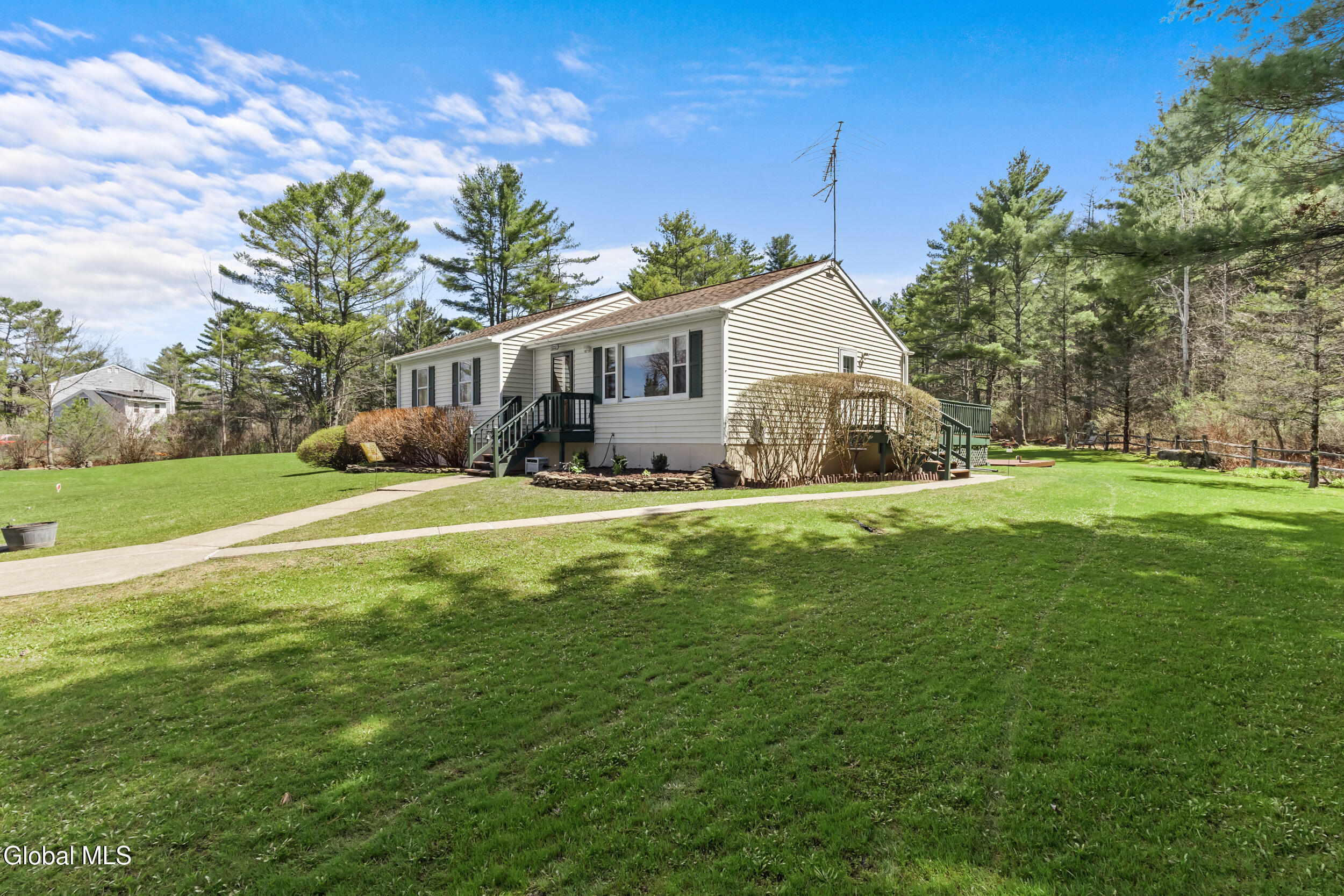 131 Toback Road Esperance NY 12066
