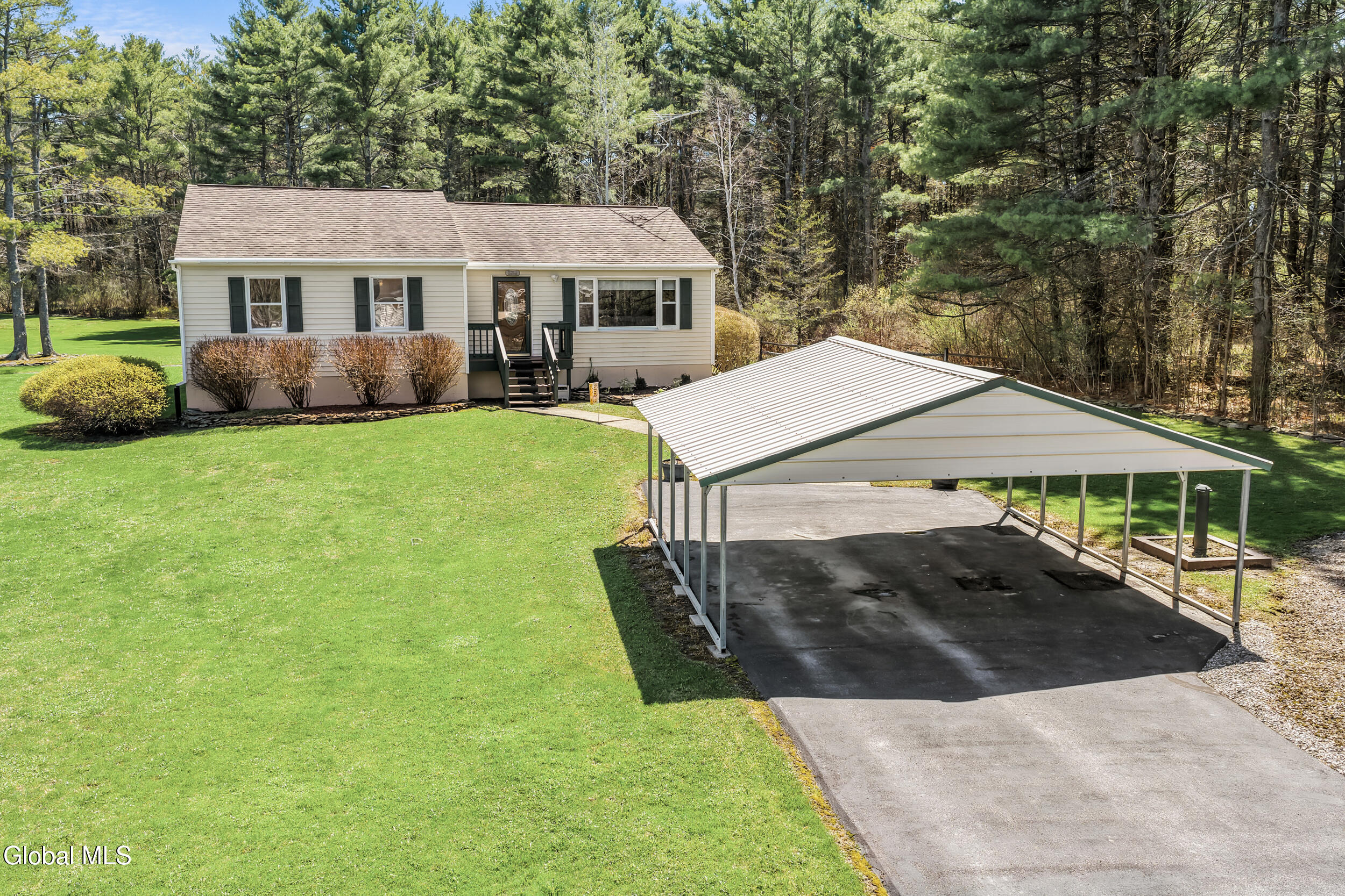 131 Toback Road Esperance NY 12066