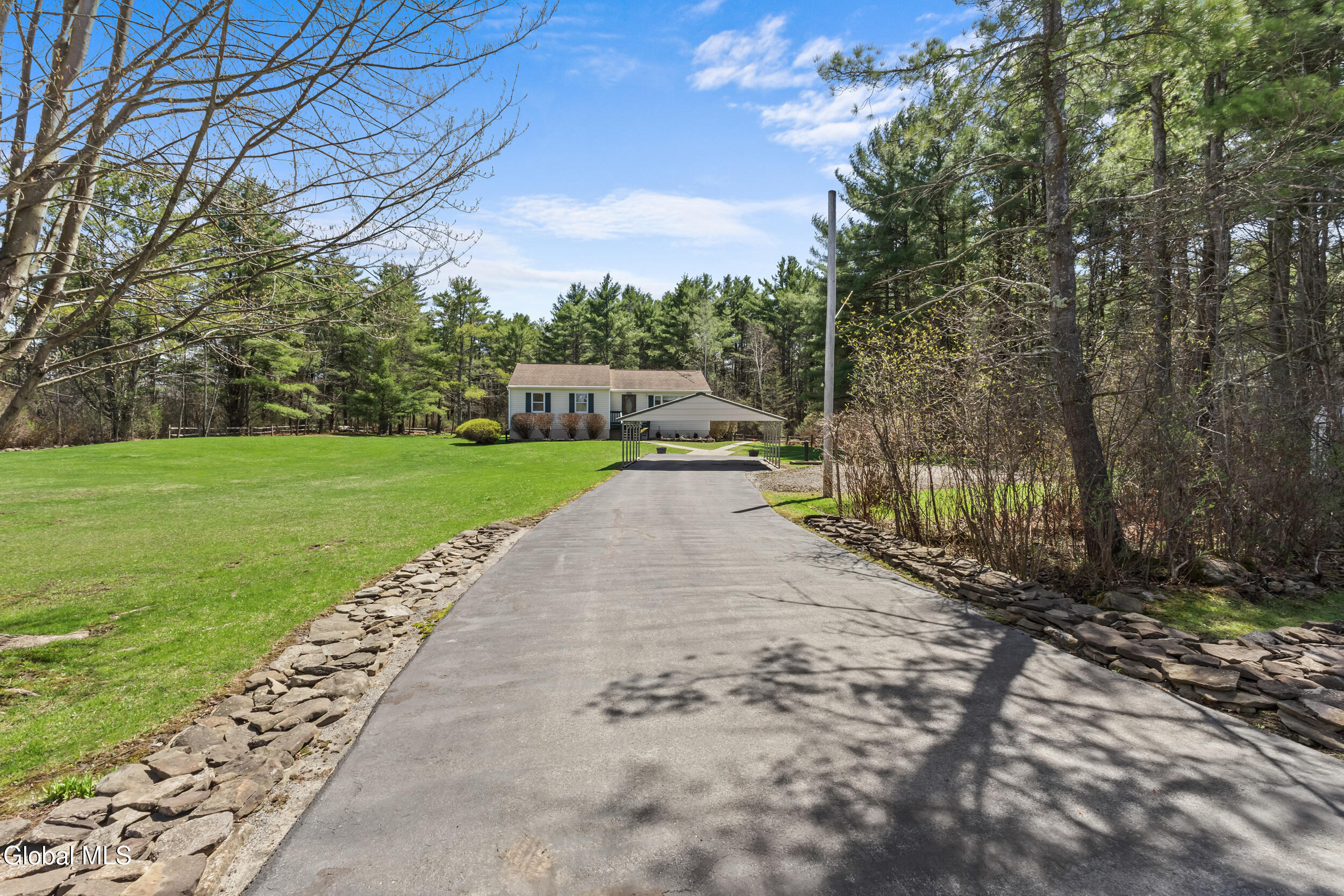 131 Toback Road Esperance NY 12066