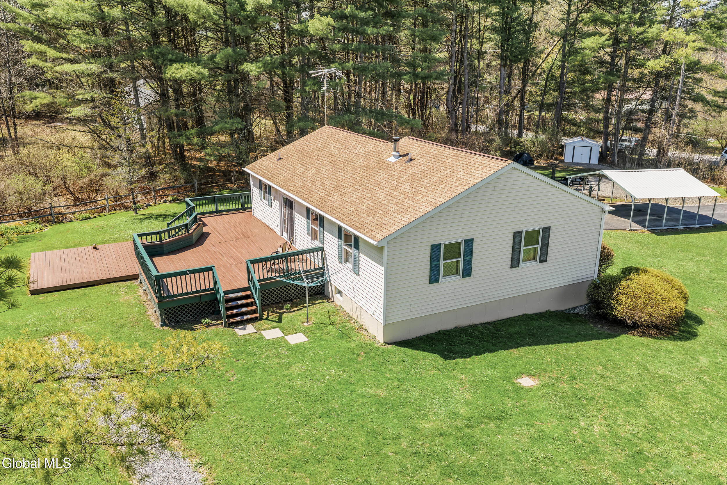 131 Toback Road Esperance NY 12066