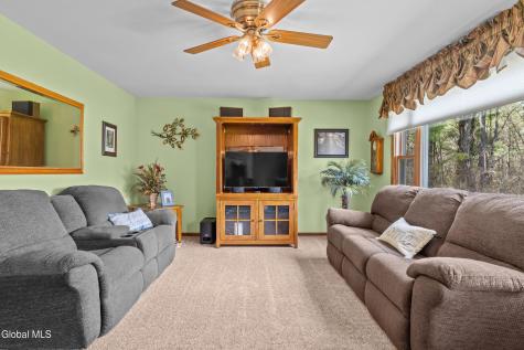 131 Toback Road Esperance NY 12066