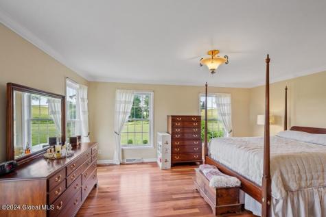 42 Ashcroft Road Valley Falls NY 12185