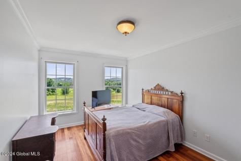 42 Ashcroft Road Valley Falls NY 12185