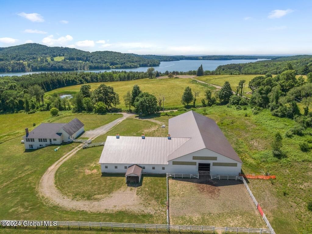 42 Ashcroft Road Valley Falls NY 12185