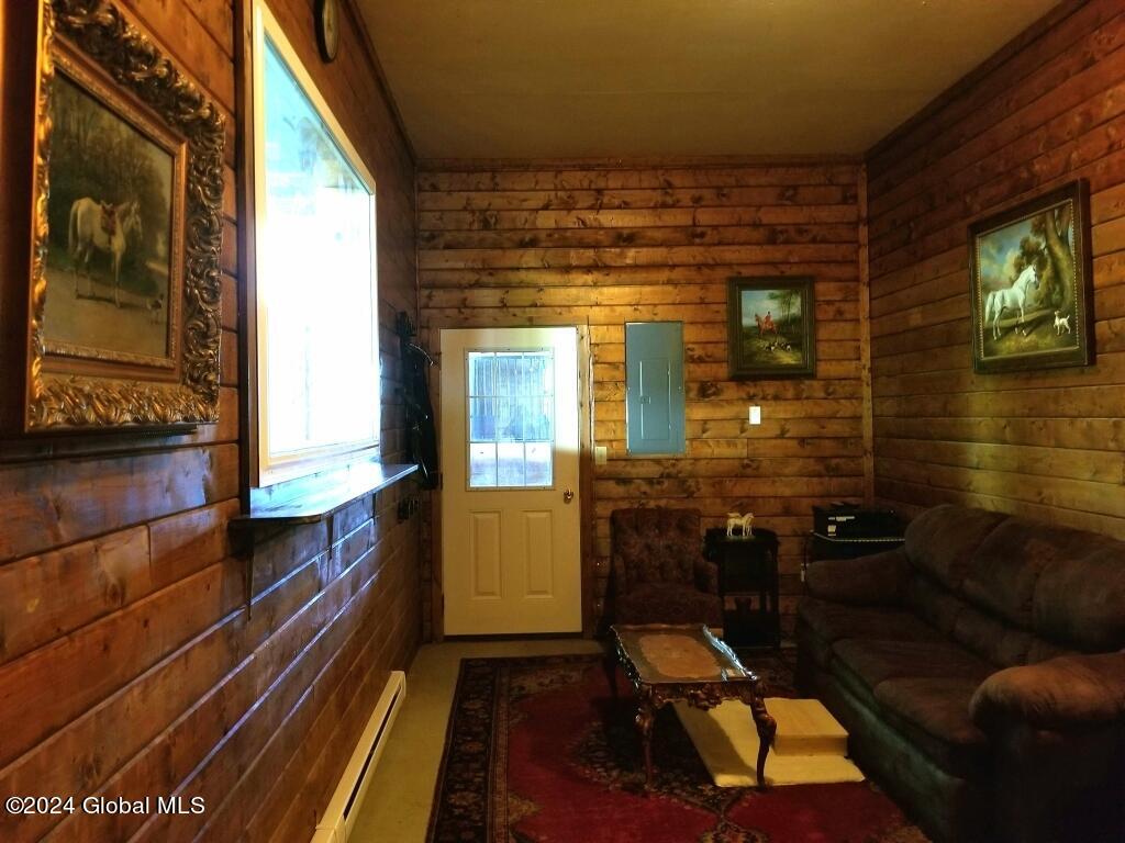 42 Ashcroft Road Valley Falls NY 12185
