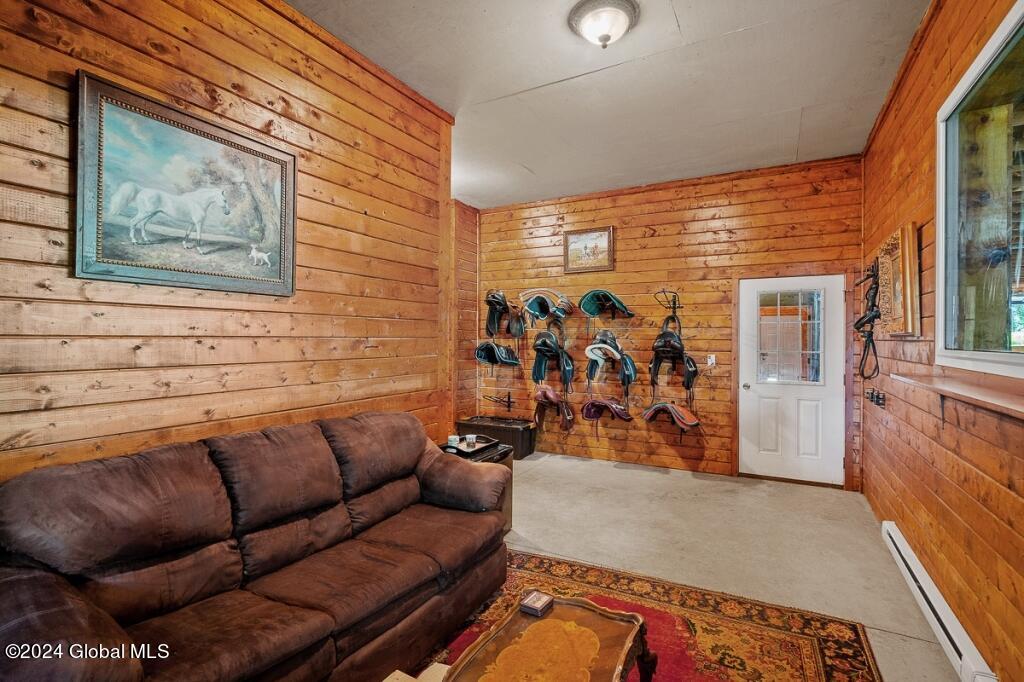 42 Ashcroft Road Valley Falls NY 12185