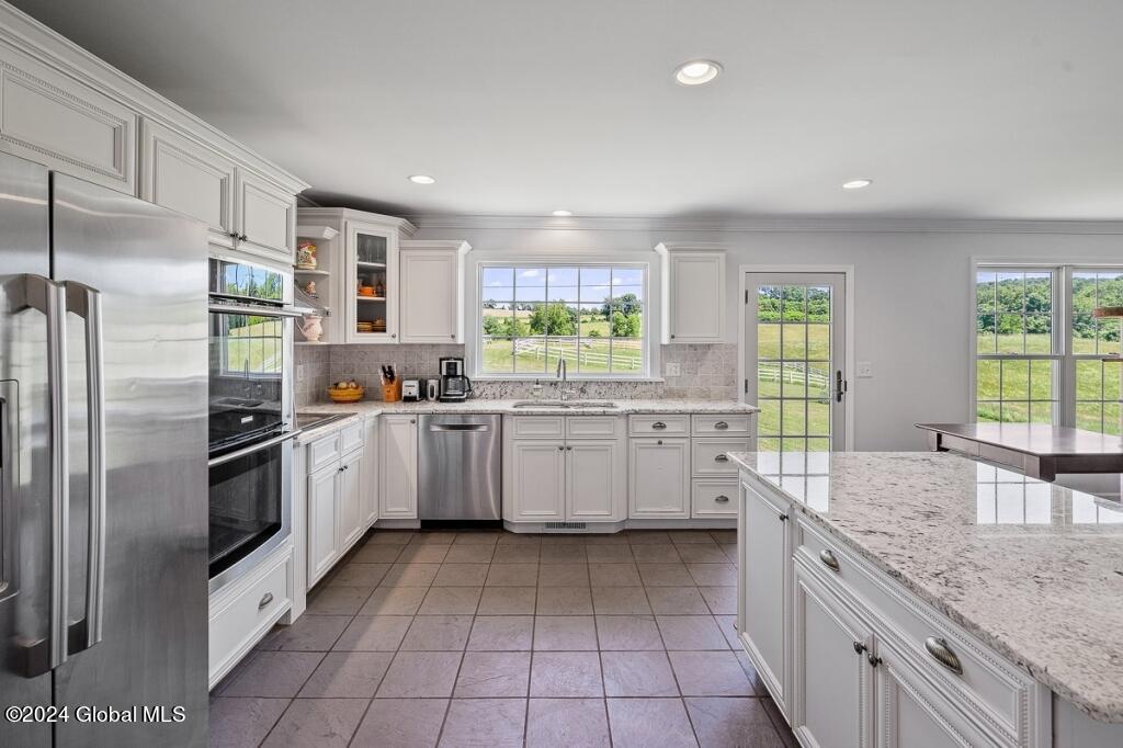42 Ashcroft Road Valley Falls NY 12185