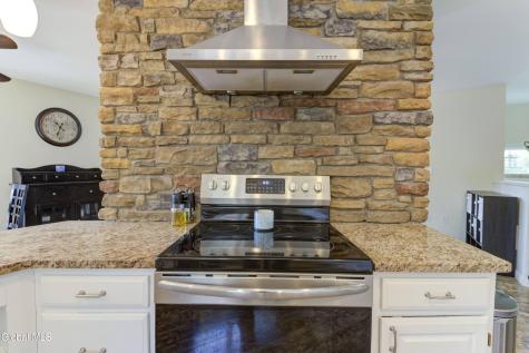 342 Closson Road Glenville NY 12302