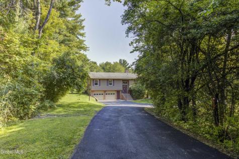 342 Closson Road Glenville NY 12302