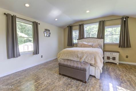 342 Closson Road Glenville NY 12302