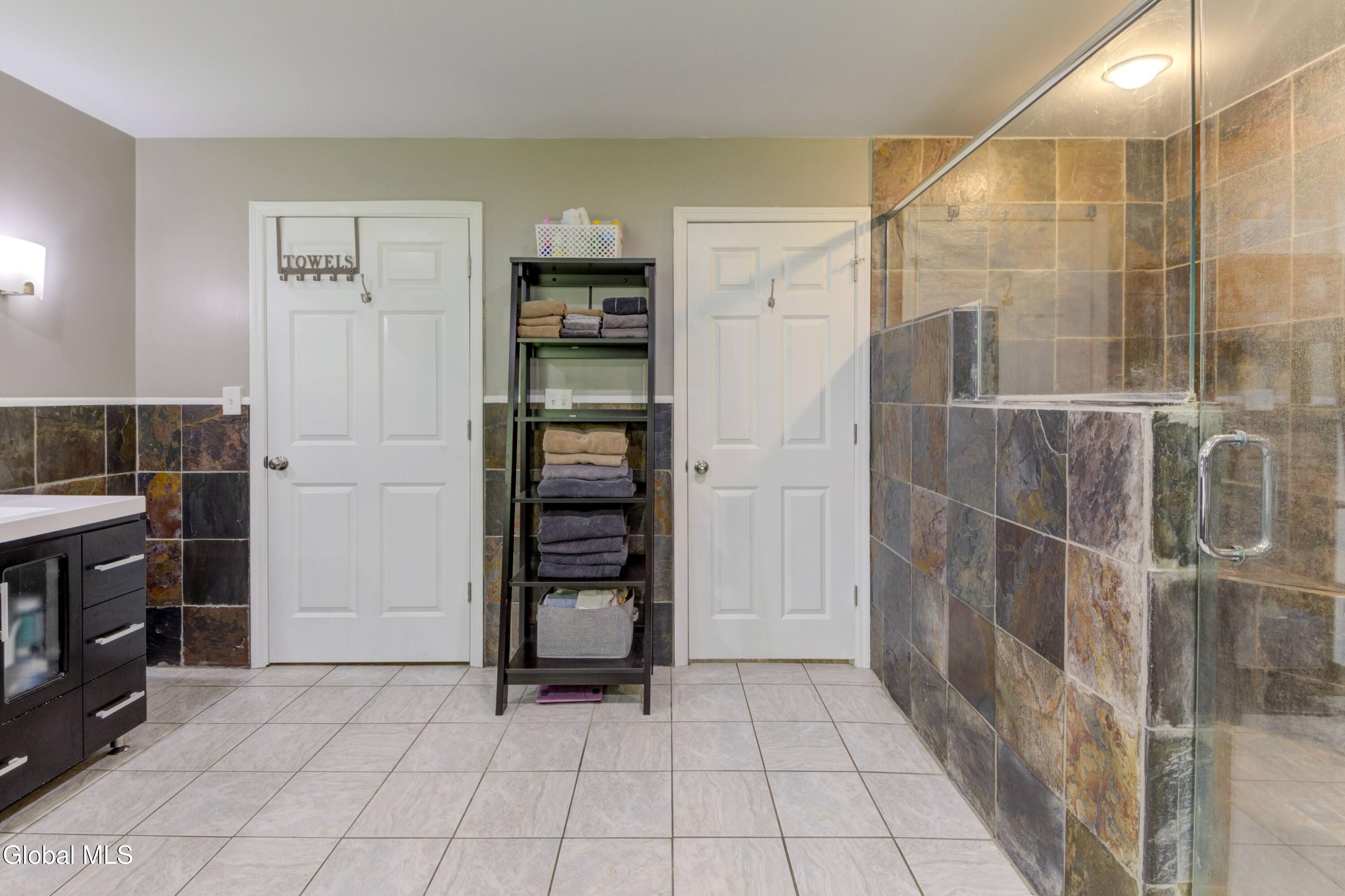 342 Closson Road Glenville NY 12302