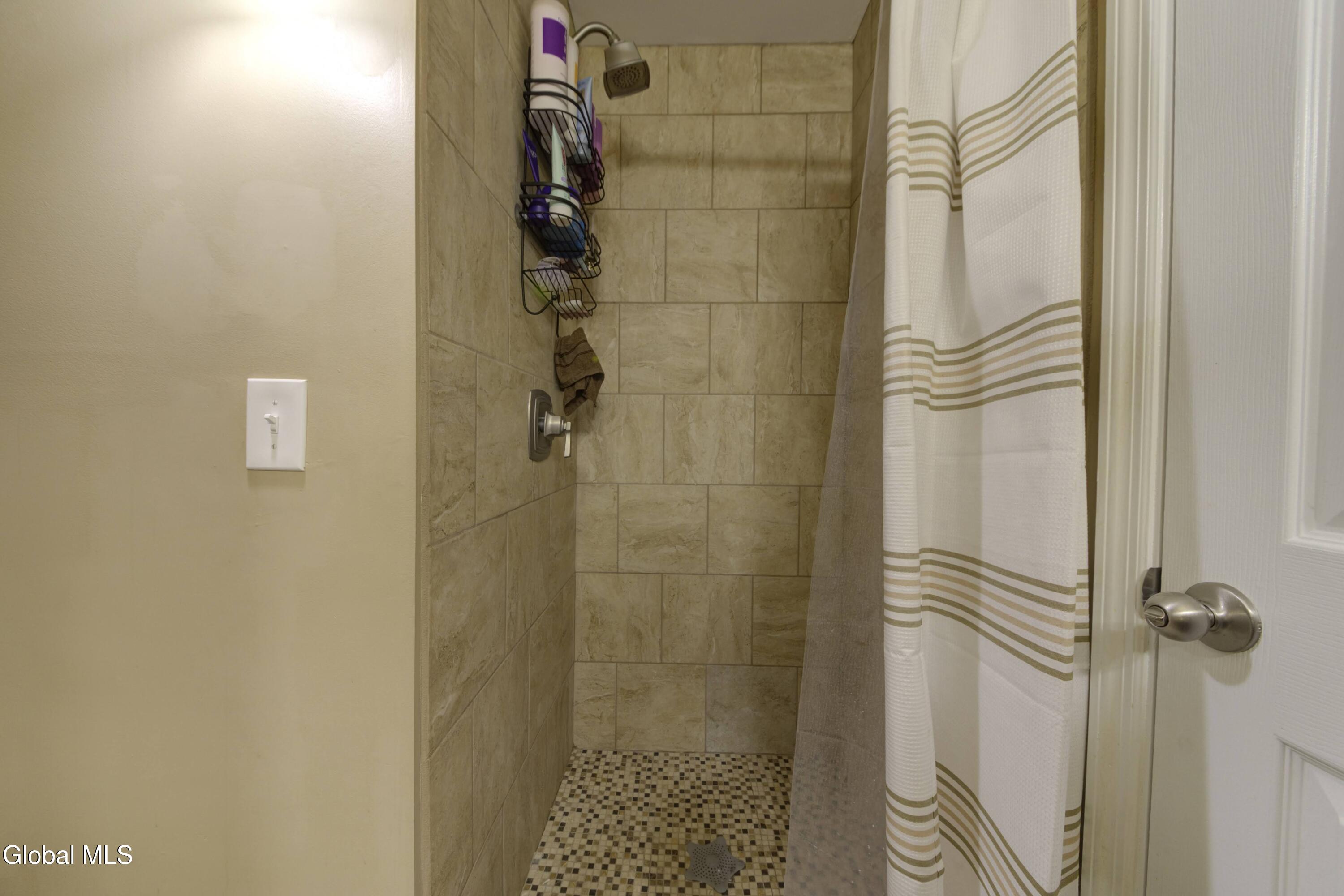 342 Closson Road Glenville NY 12302