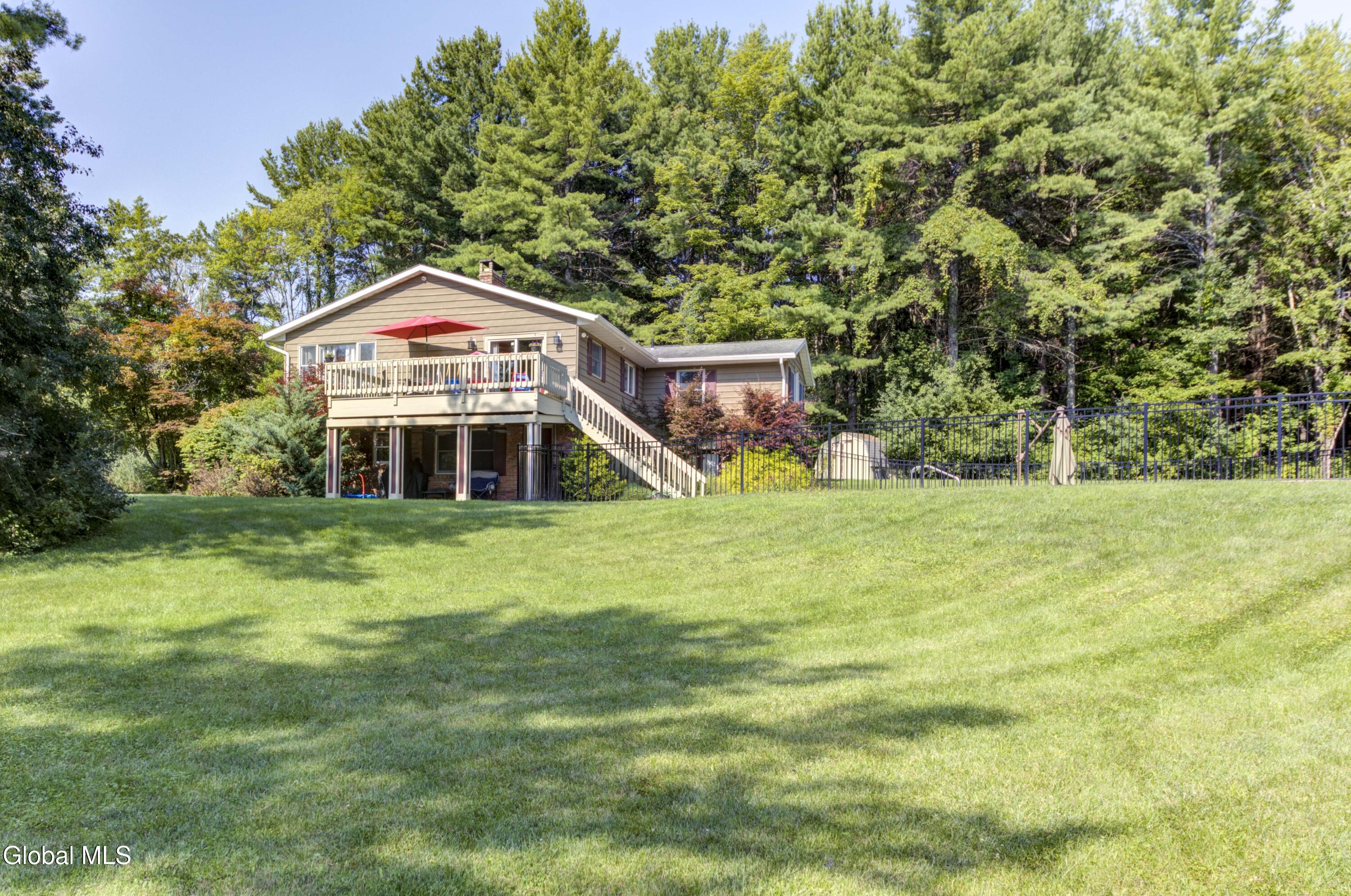 342 Closson Road Glenville NY 12302