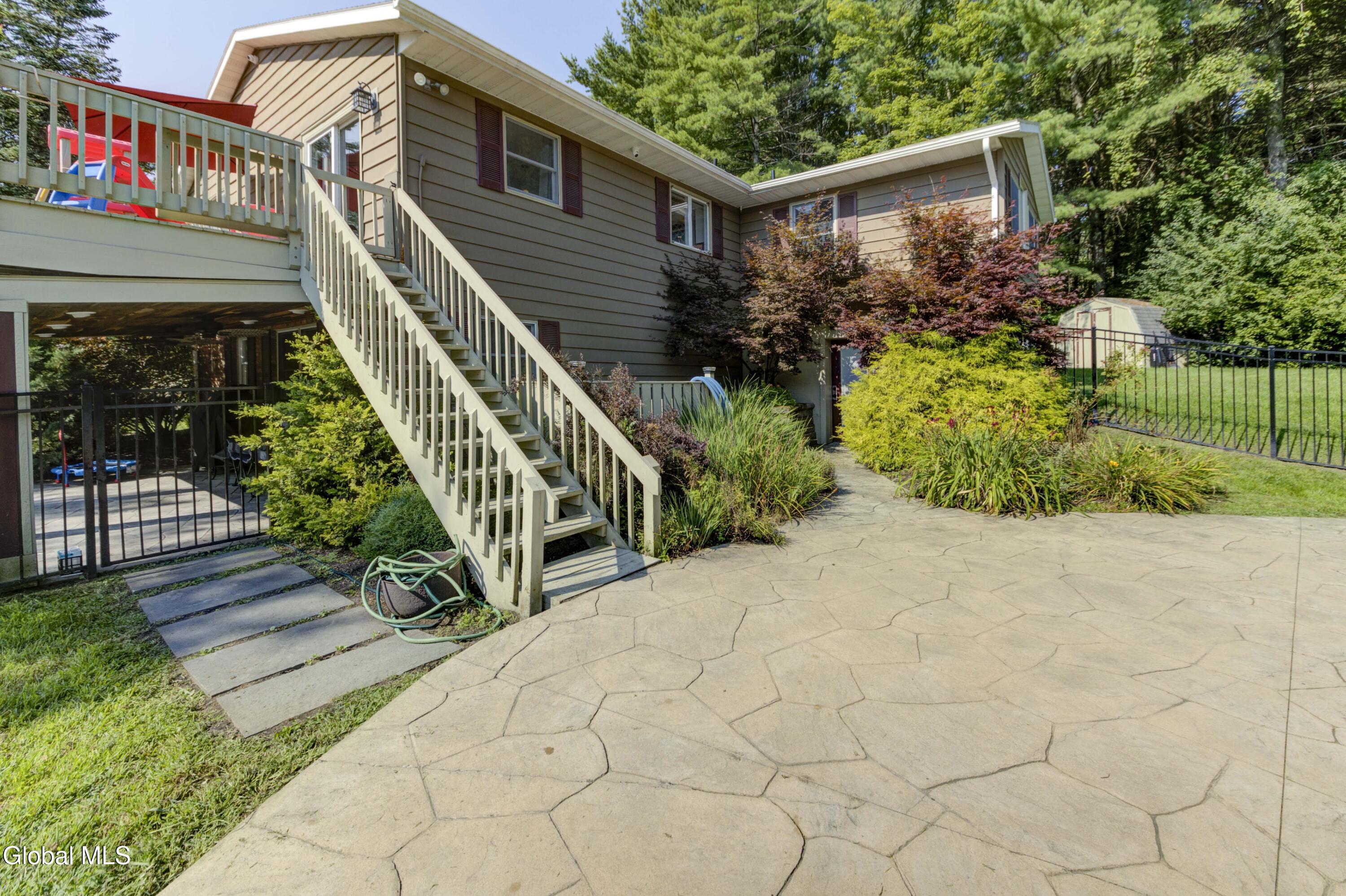 342 Closson Road Glenville NY 12302