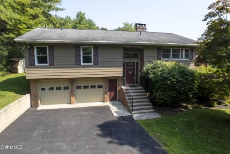 342 Closson Road Glenville NY 12302