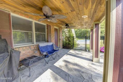 342 Closson Road Glenville NY 12302