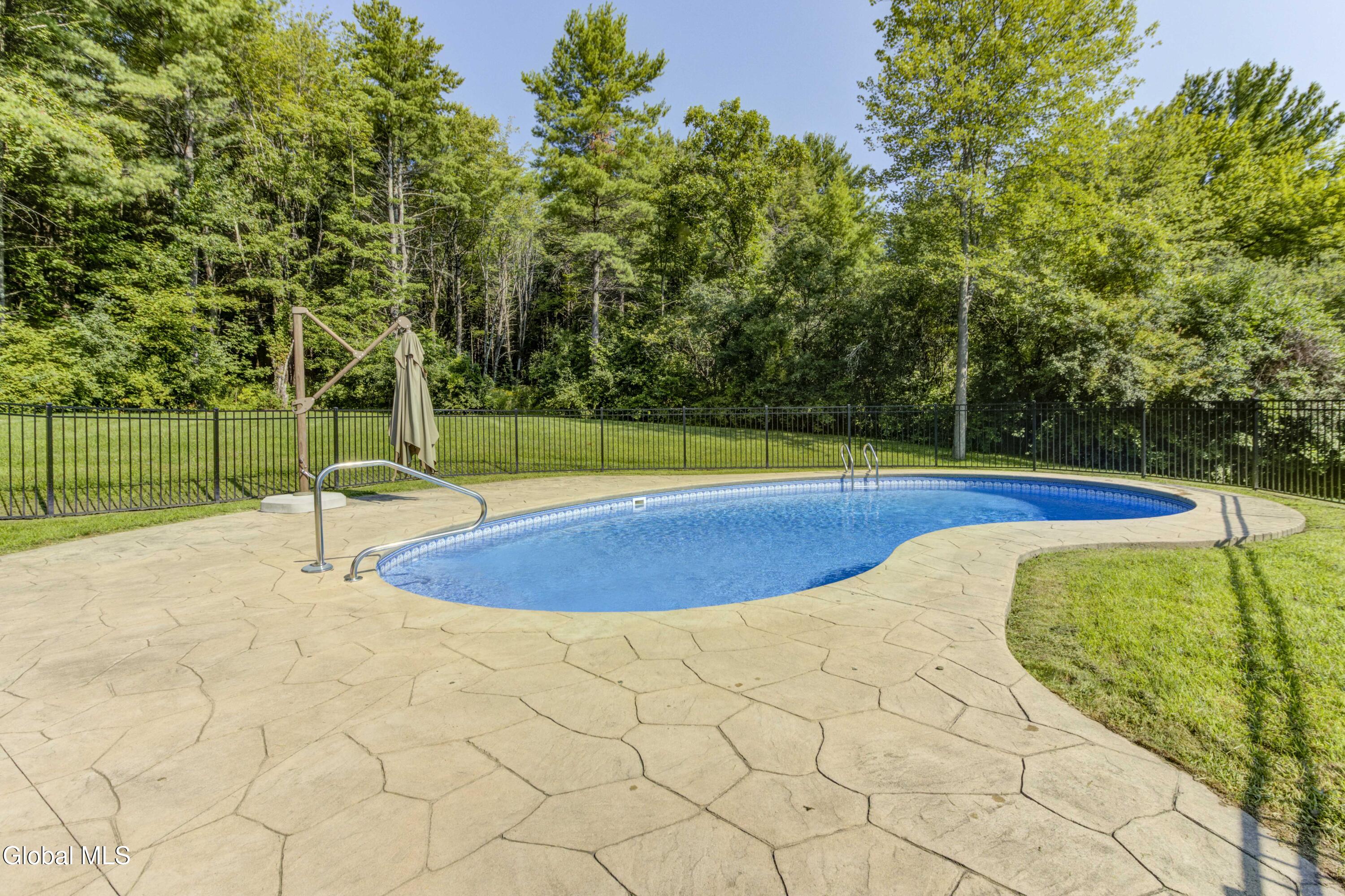 342 Closson Road Glenville NY 12302
