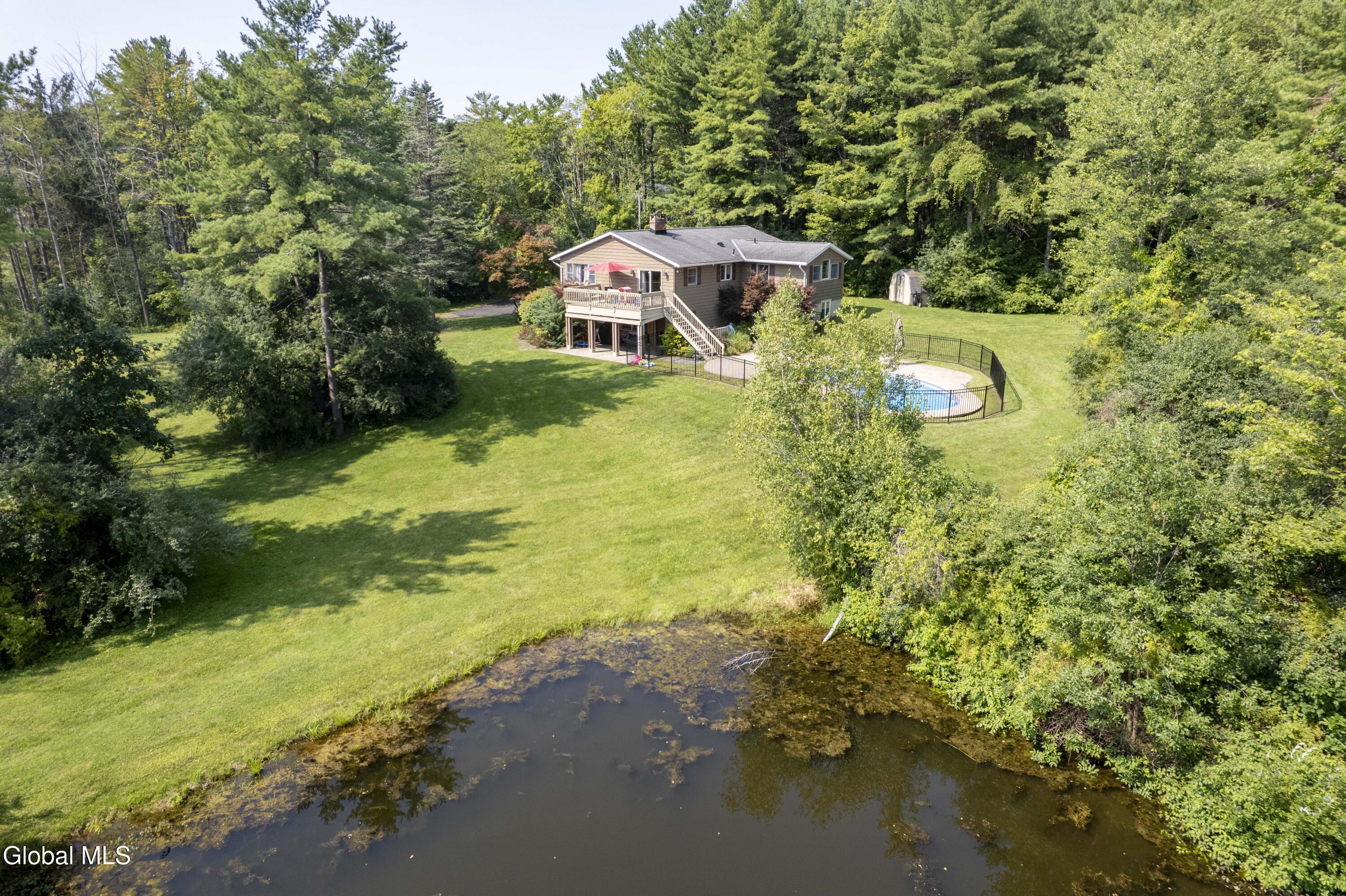 342 Closson Road Glenville NY 12302