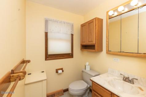 32 Birchwood Lane Ballston Spa NY 12020