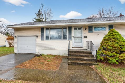 49 Tattersall Lane Colonie NY 12205