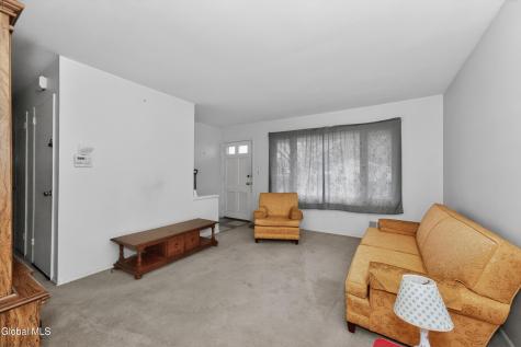 49 Tattersall Lane Colonie NY 12205