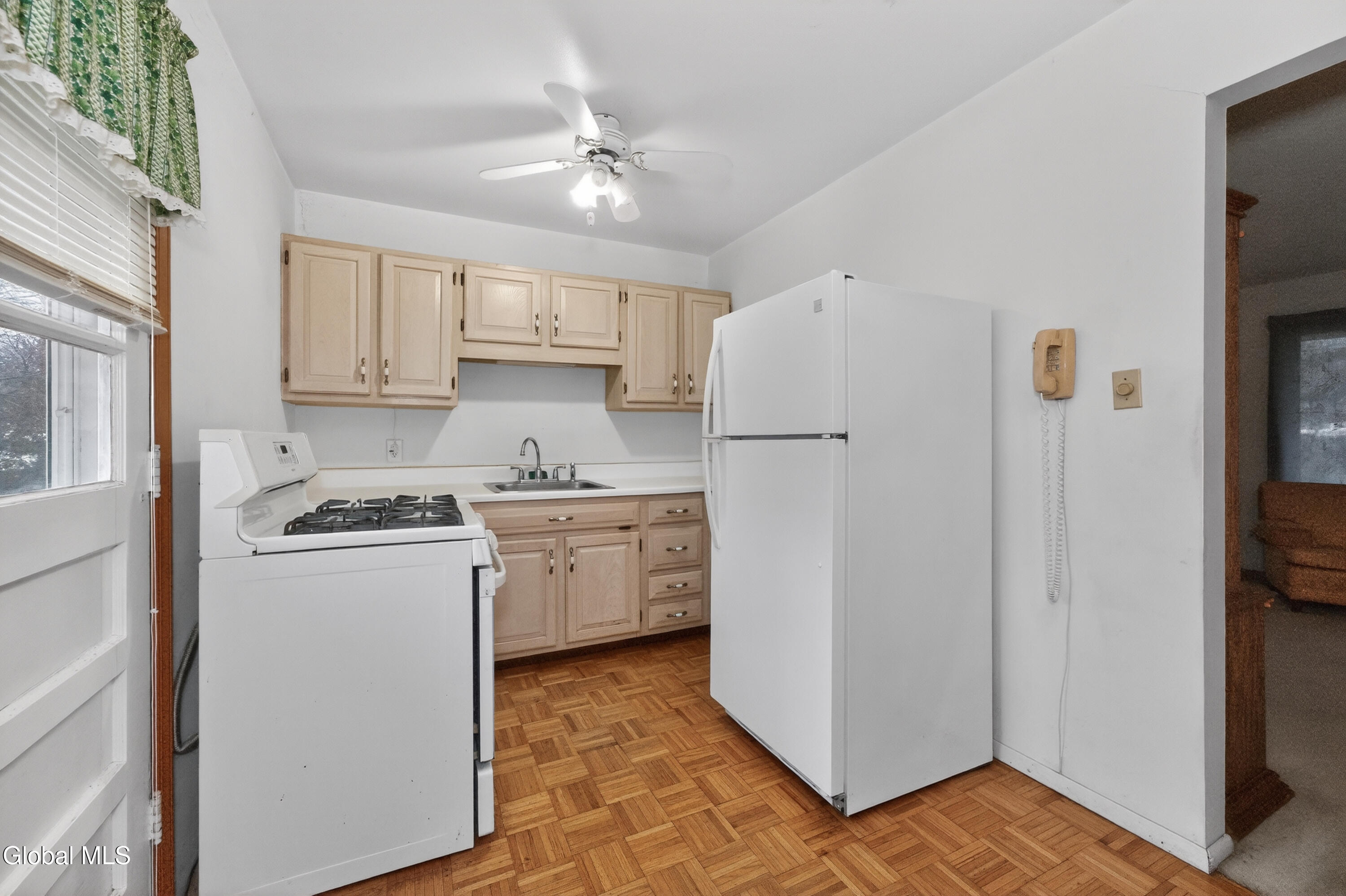 49 Tattersall Lane Colonie NY 12205