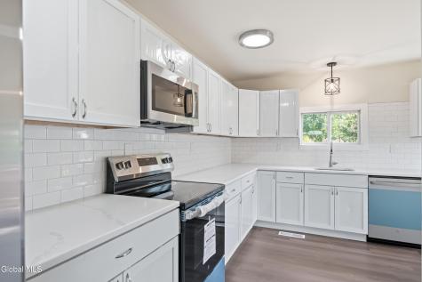 9 Lower Newtown Road Waterford NY 12188