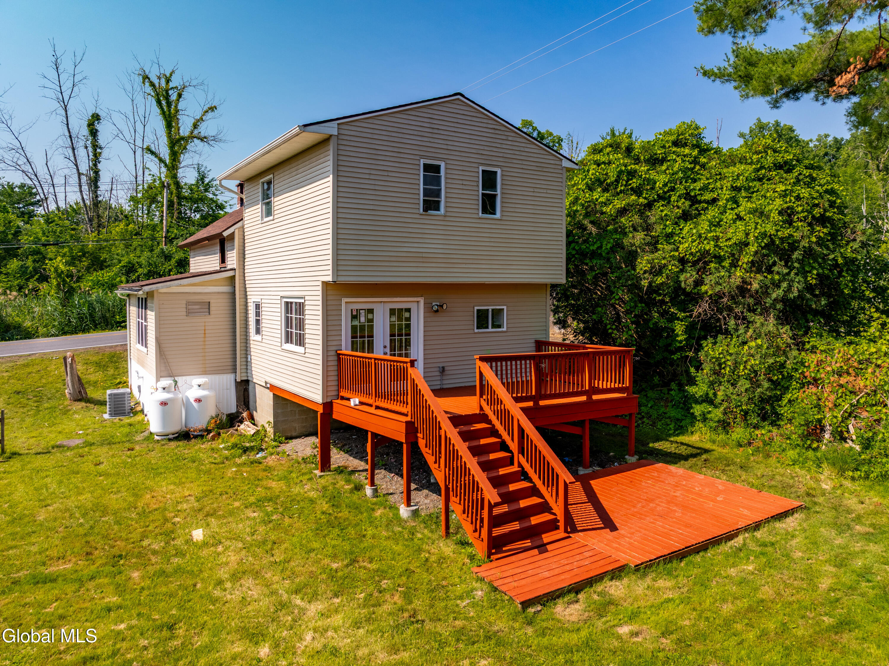9 Lower Newtown Road Waterford NY 12188