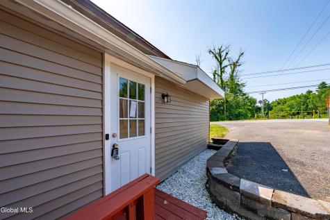 9 Lower Newtown Road Waterford NY 12188