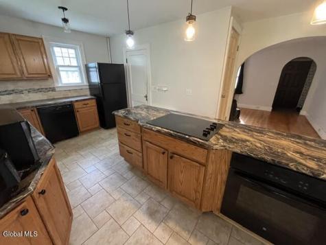 40 Mcculloch Avenue Ravena NY 12143