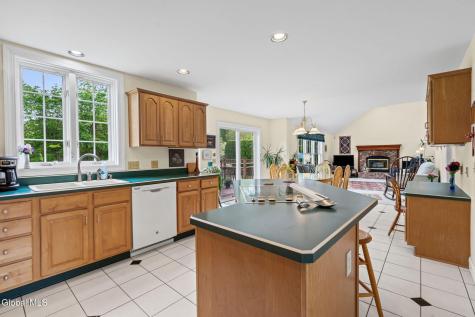 2501 Angelina Drive Schenectady NY 12309