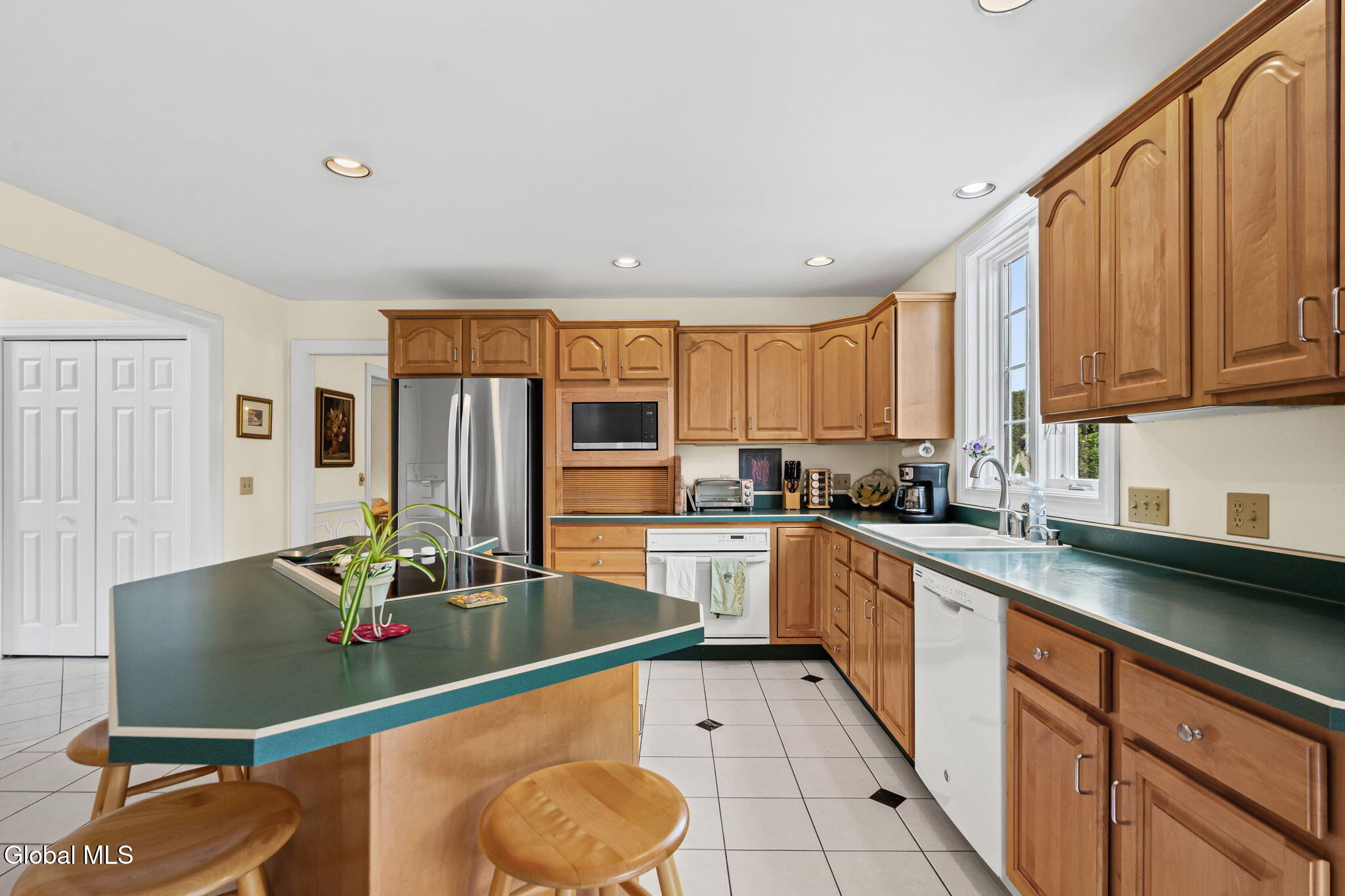 2501 Angelina Drive Schenectady NY 12309