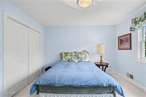 2501 Angelina Drive Schenectady NY 12309