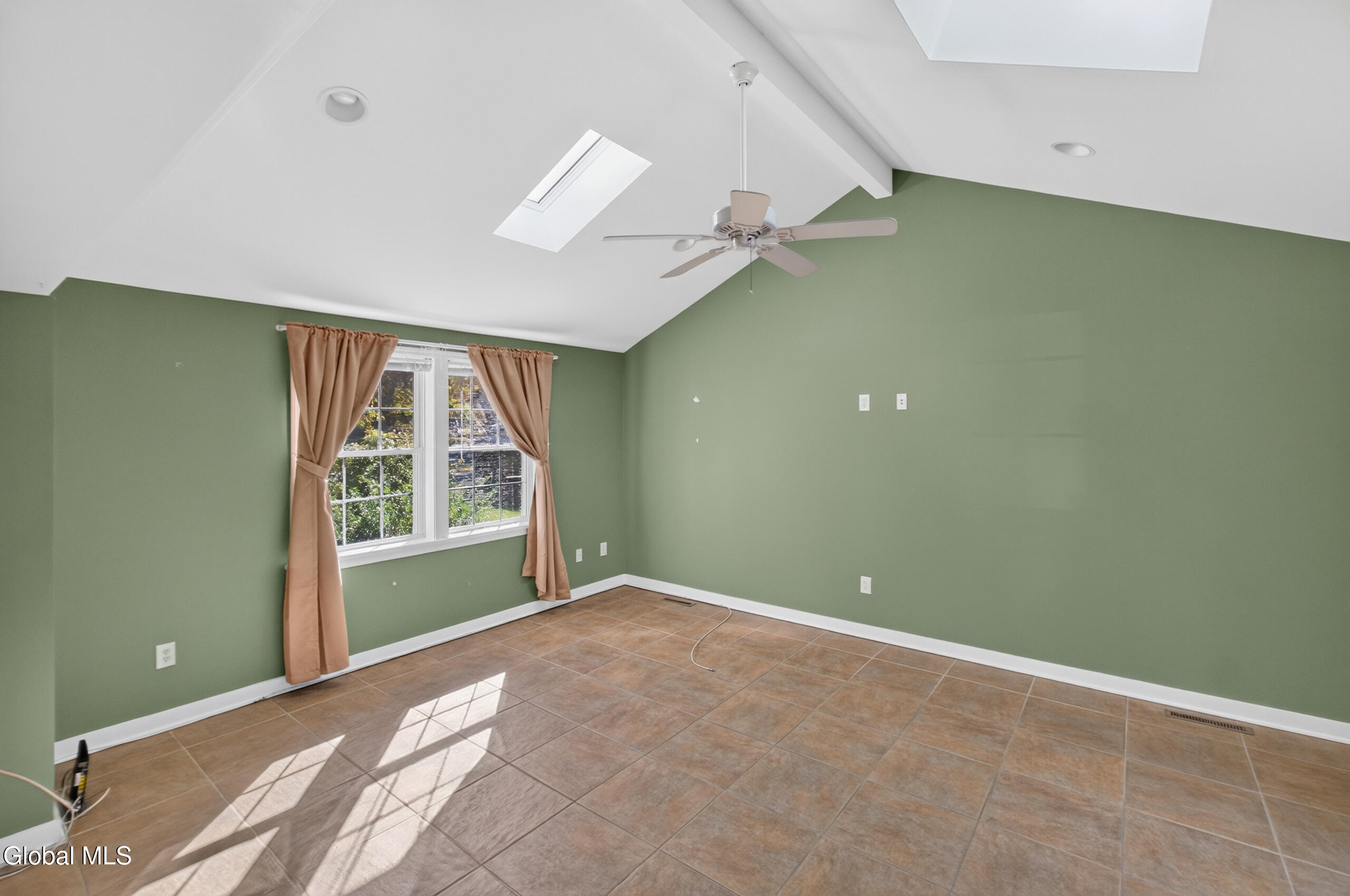 1189 Mcclellan Street Schenectady NY 12309