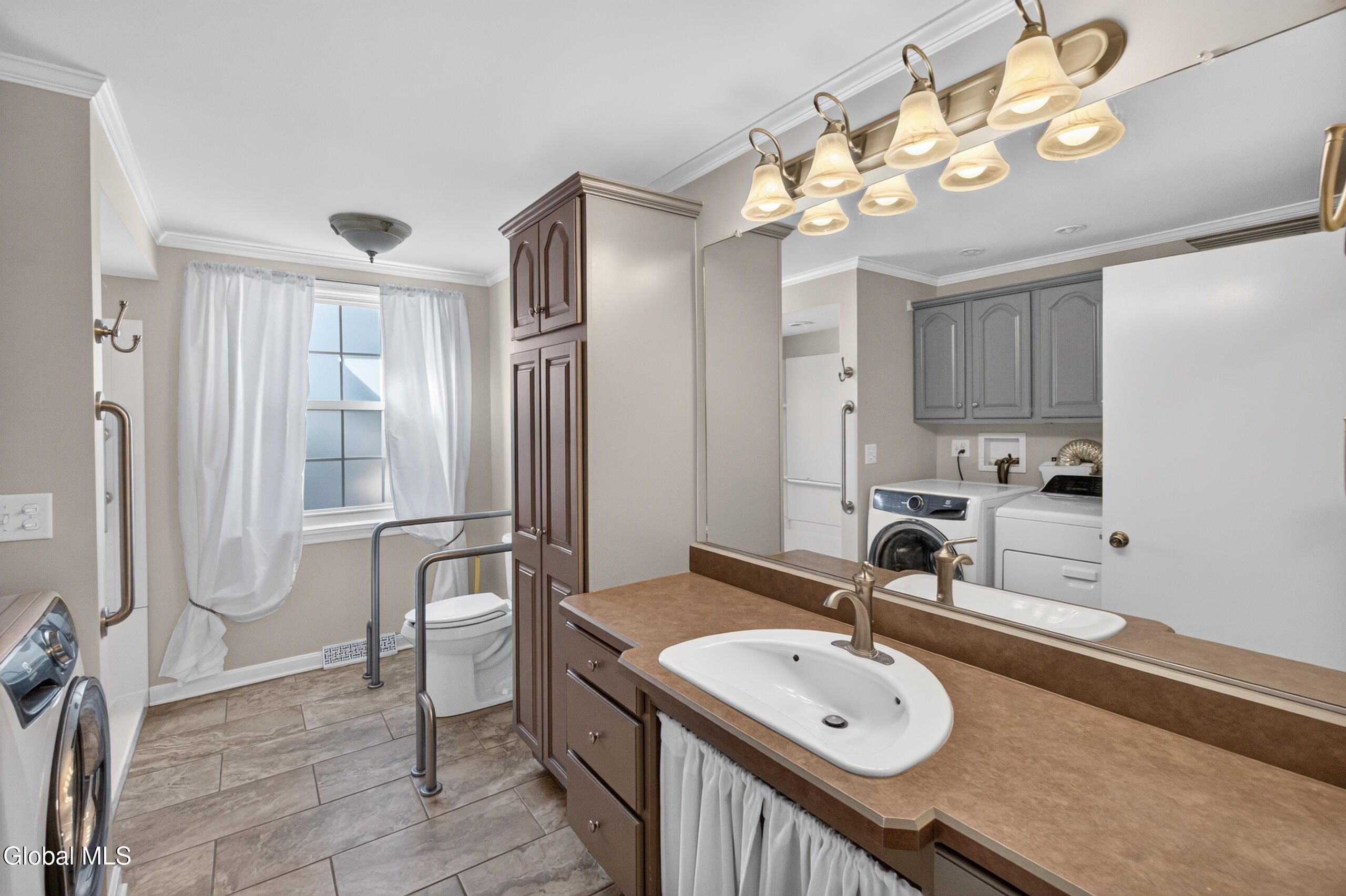 1189 Mcclellan Street Schenectady NY 12309