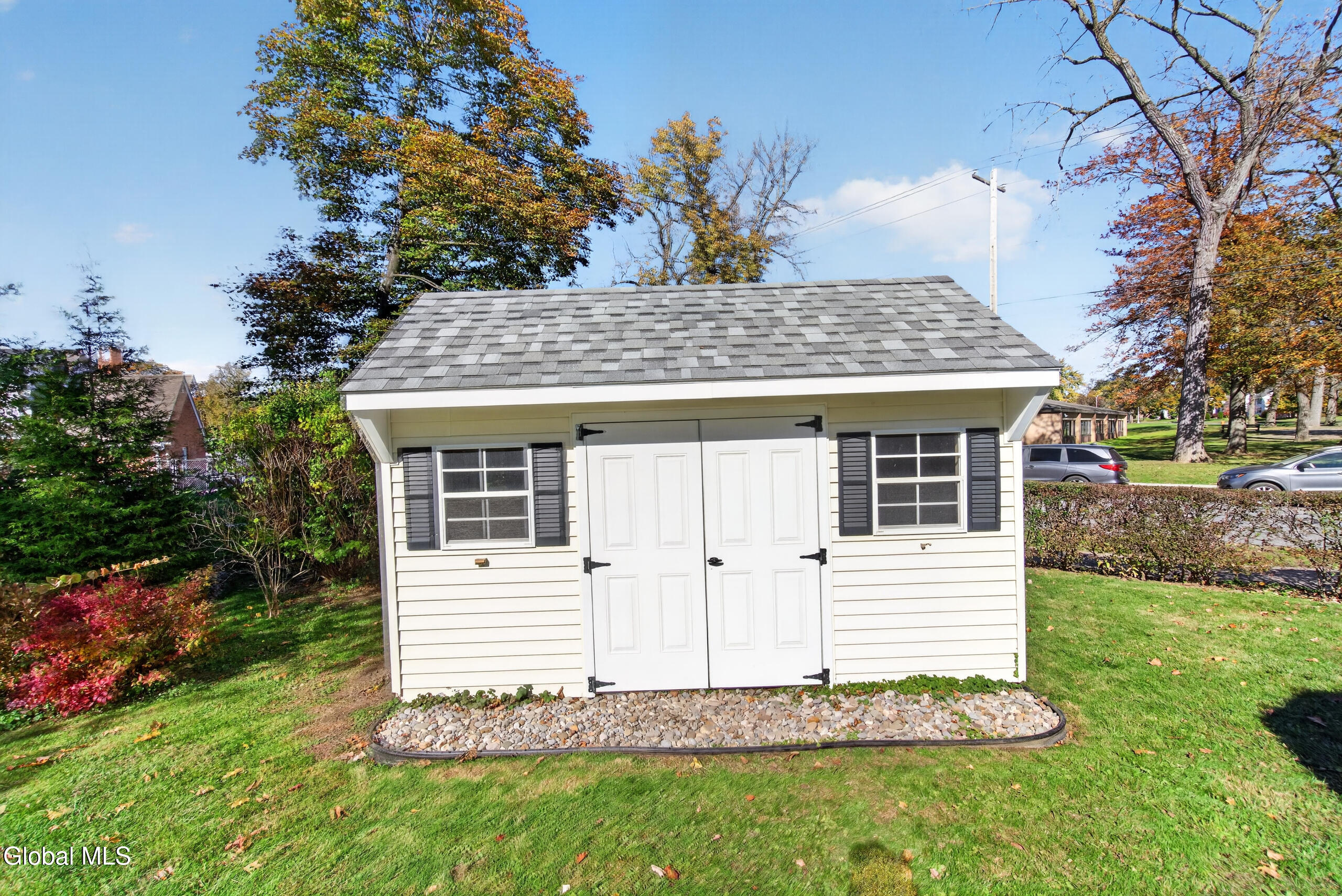 1189 Mcclellan Street Schenectady NY 12309