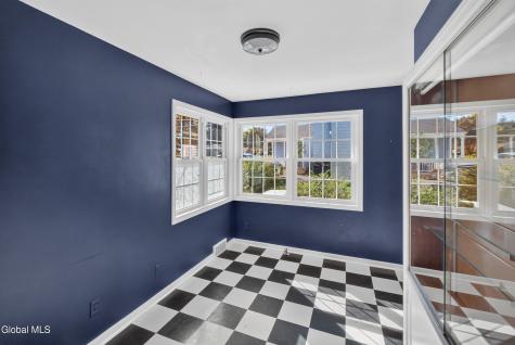 1189 Mcclellan Street Schenectady NY 12309